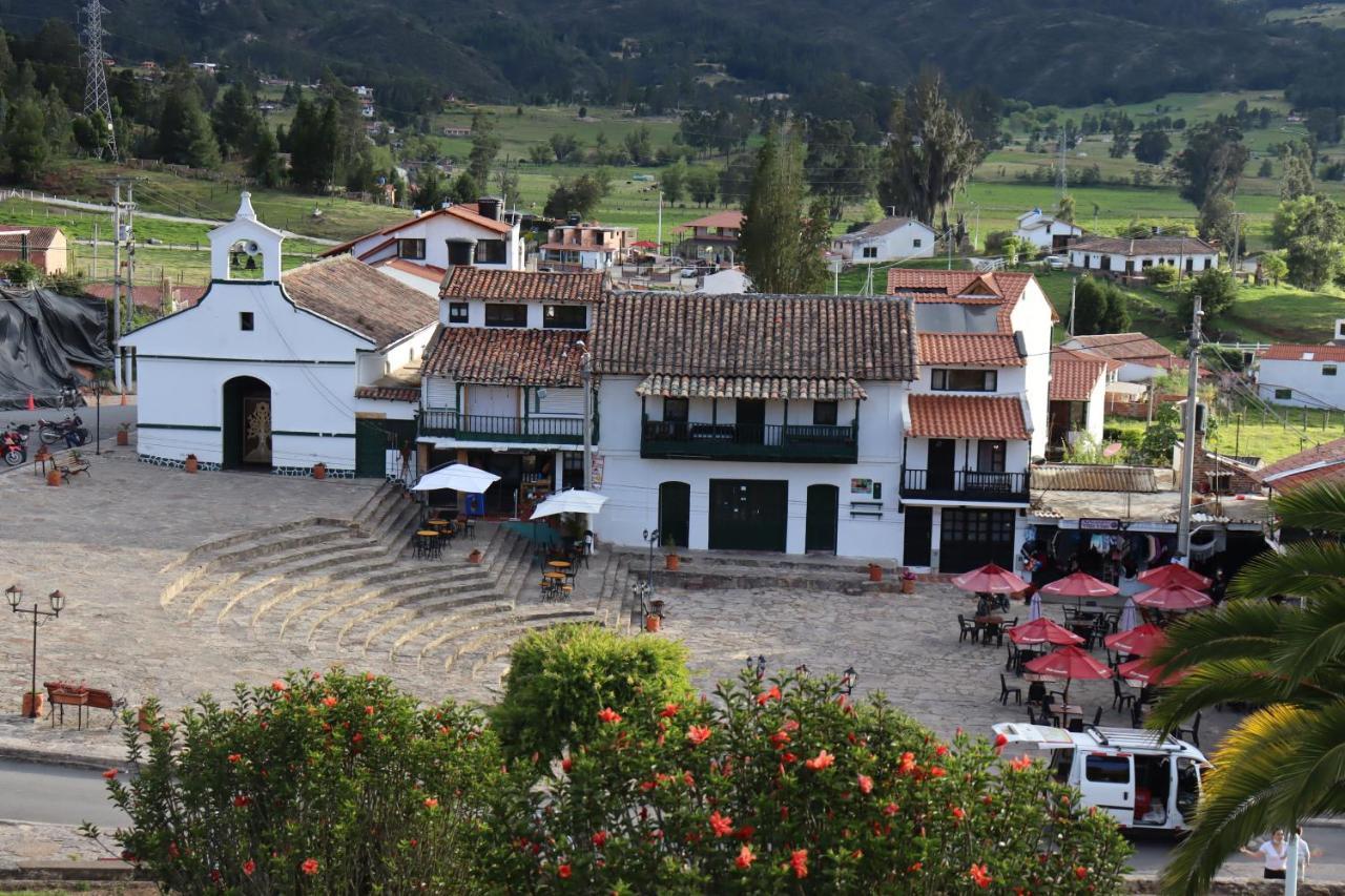 Hotel Lancers Paipa Esterno foto
